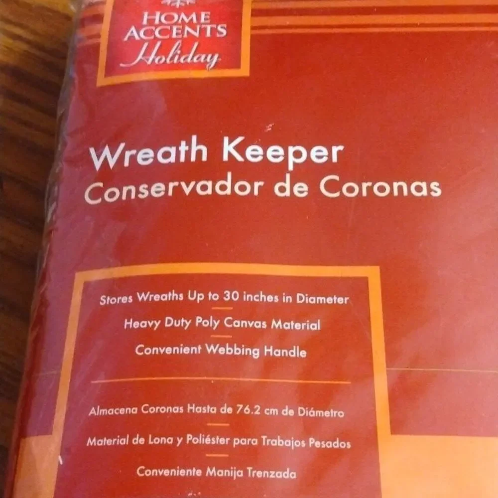 New Home Accents Holiday Christmas Wreath Keeper